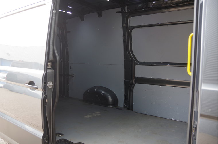 Vehicle Image 24
