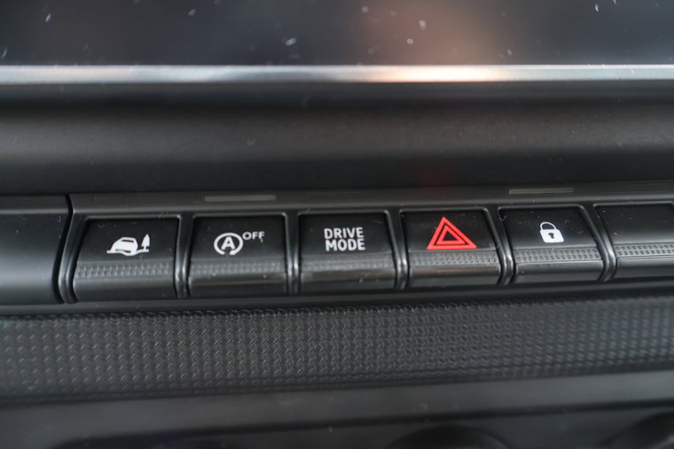 Vehicle Image 30