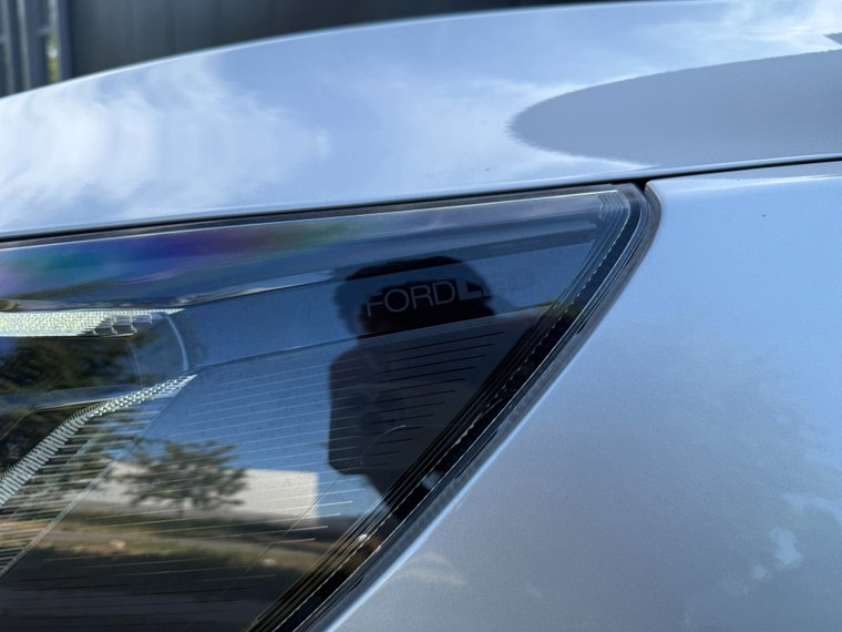 Vehicle Image 35