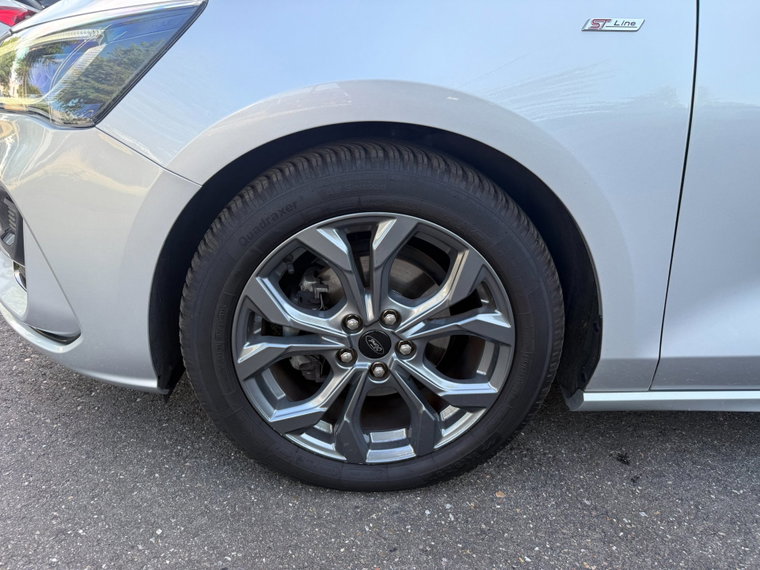 Vehicle Image 37