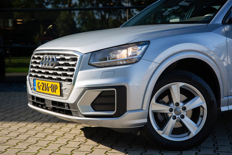 Vehicle Image 8