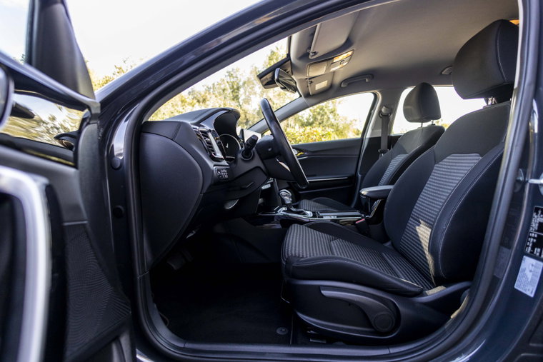 Vehicle Image 8