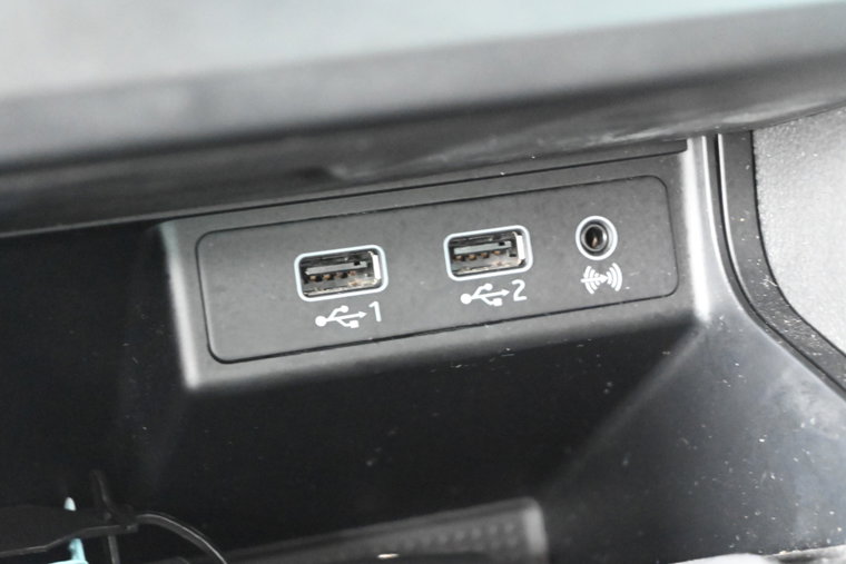 Vehicle Image 30