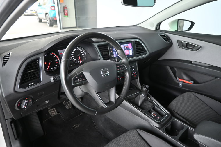 Vehicle Image 35