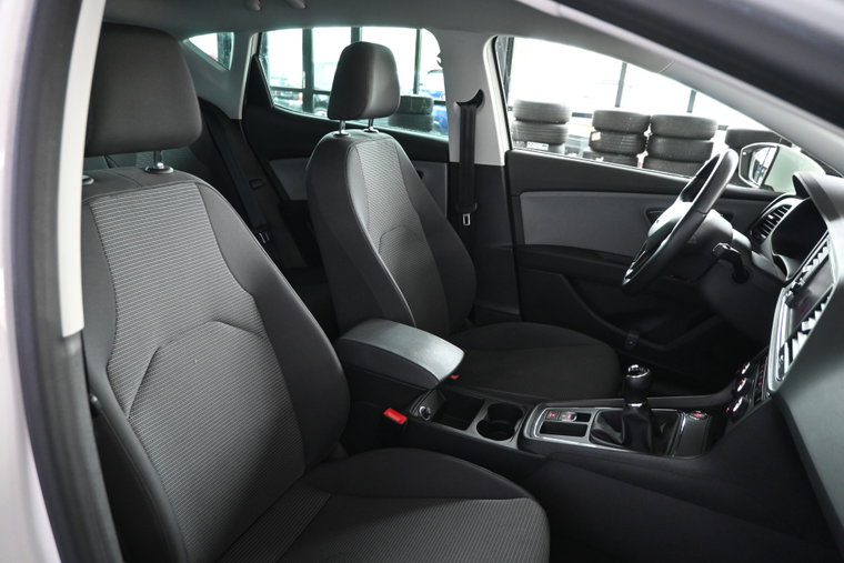 Vehicle Image 36