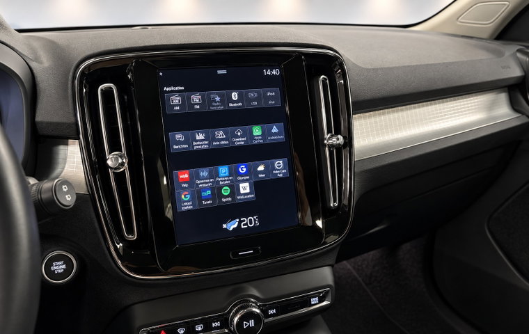 Vehicle Image 15