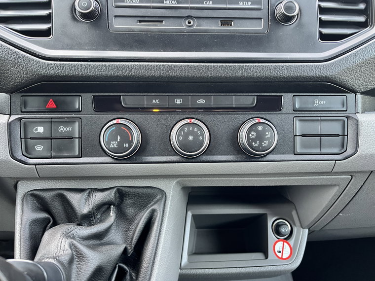 Vehicle Image 38