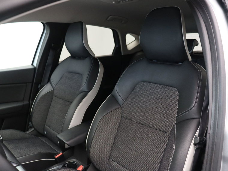 Vehicle Image 37