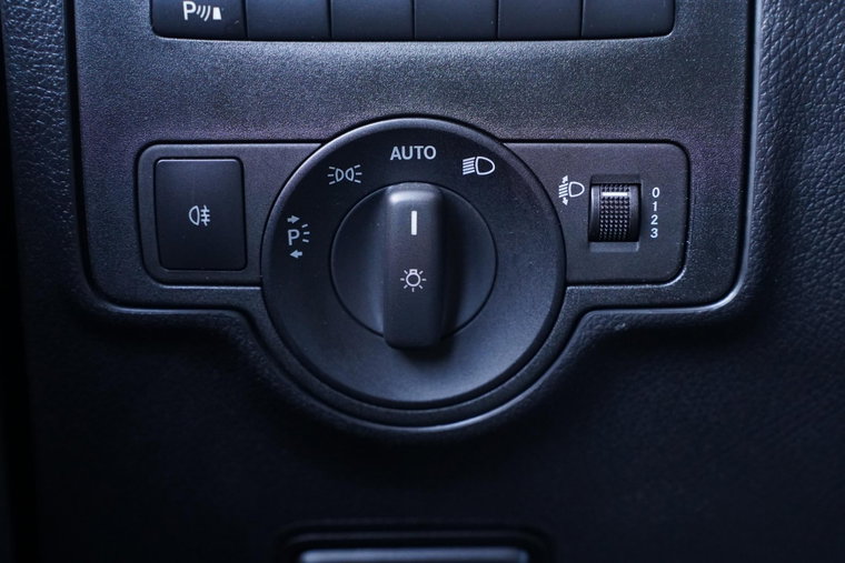 Vehicle Image 39