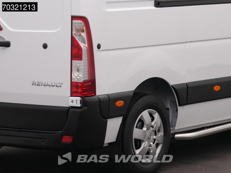 Vehicle Image 39