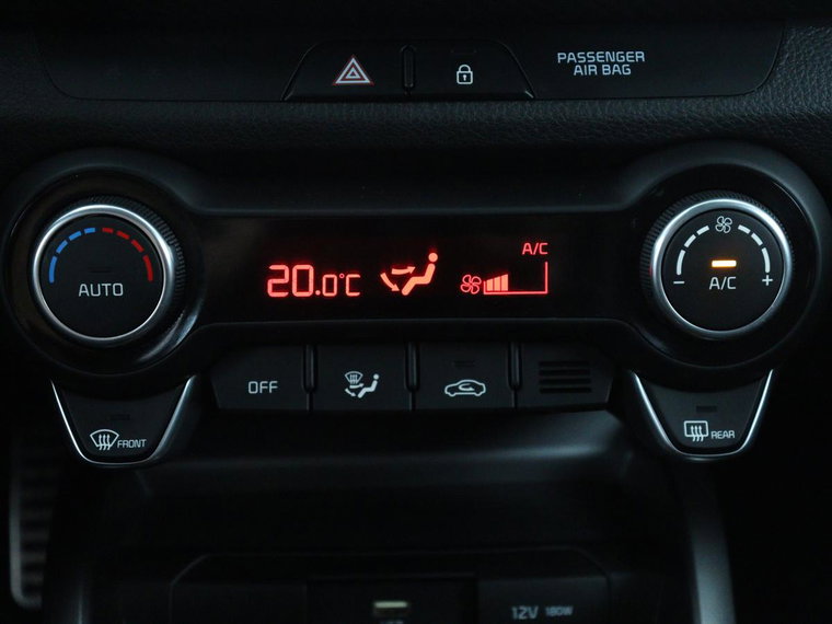 Vehicle Image 26