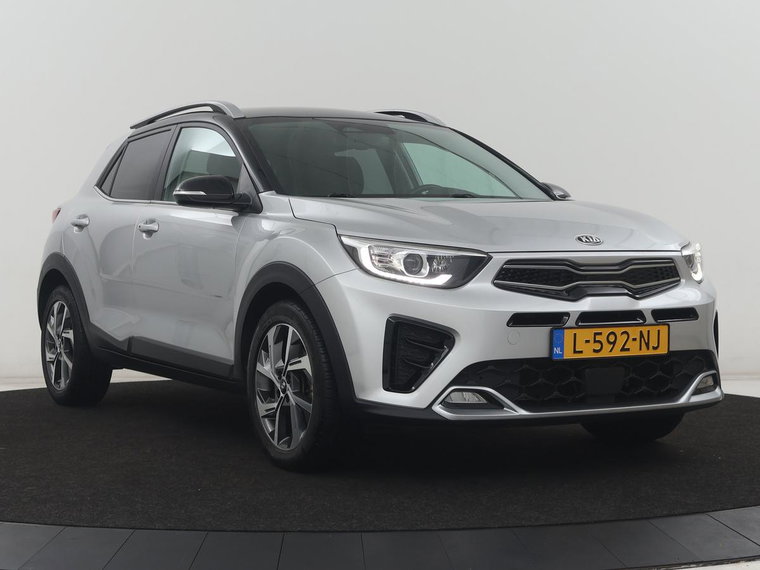 Vehicle Image 32