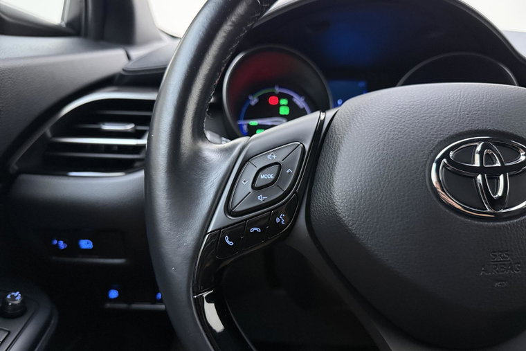 Vehicle Image 19