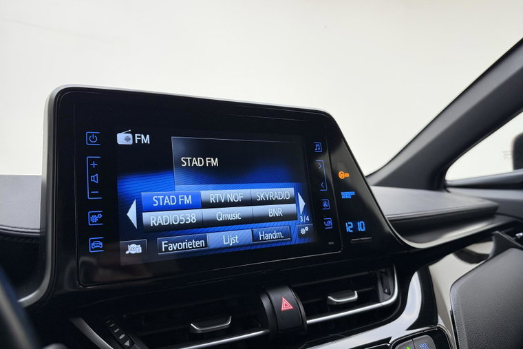 Vehicle Image 22
