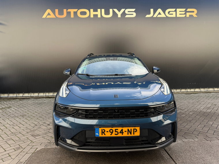 Vehicle Image 12