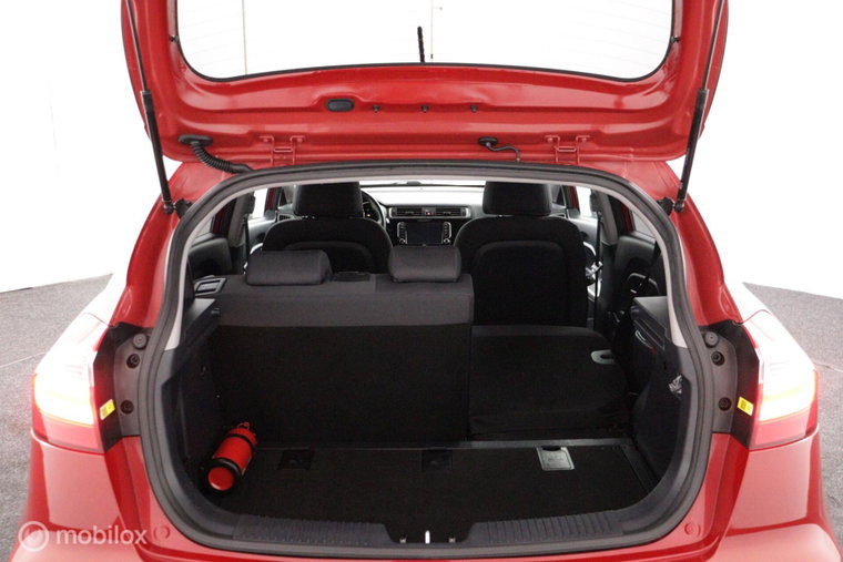 Vehicle Image 36
