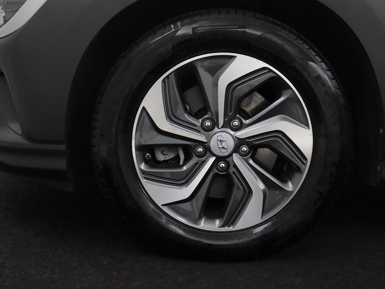 Vehicle Image 30