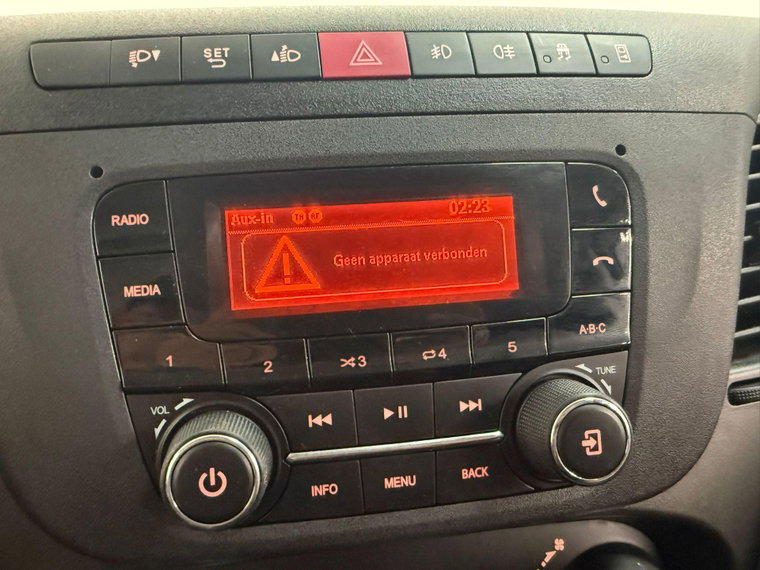 Vehicle Image 23