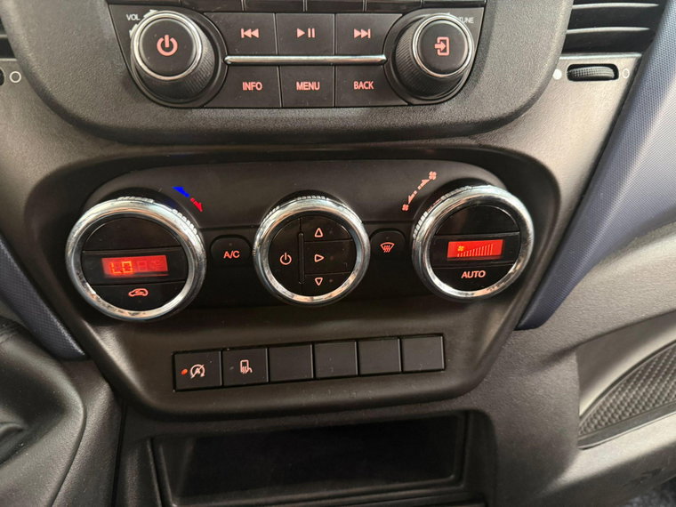 Vehicle Image 24