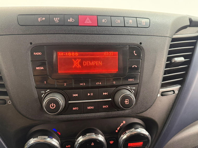 Vehicle Image 26