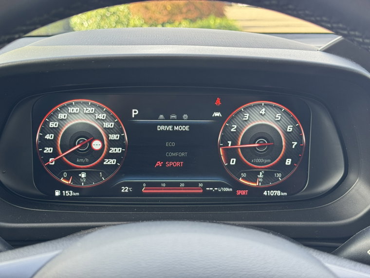 Vehicle Image 29