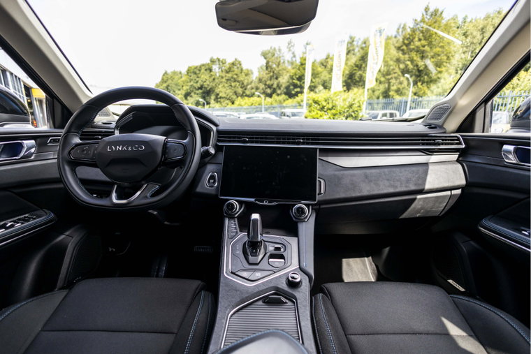 Vehicle Image 18