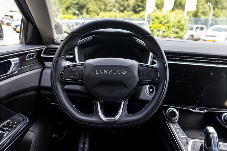Vehicle Image 20
