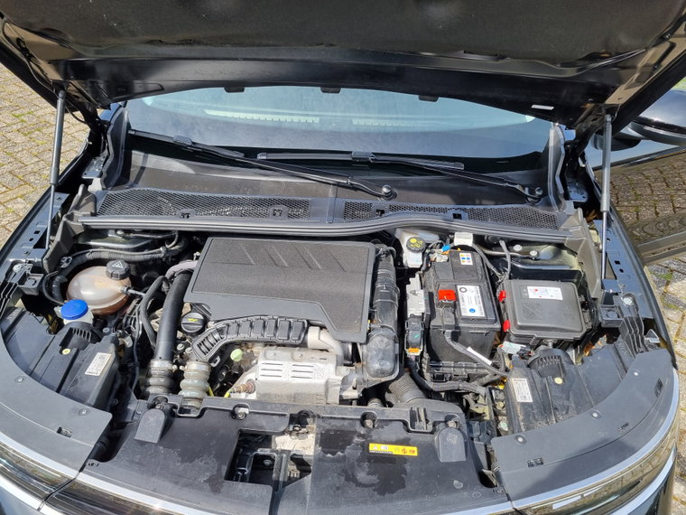 Vehicle Image 38