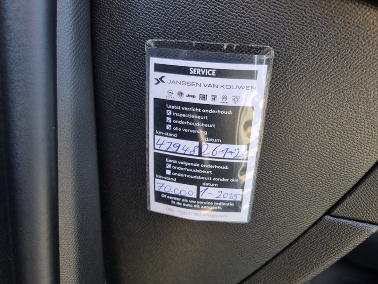 Vehicle Image 40