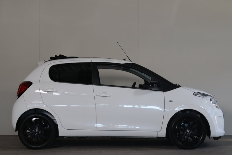 Vehicle Image 15