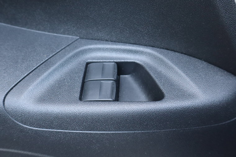 Vehicle Image 27
