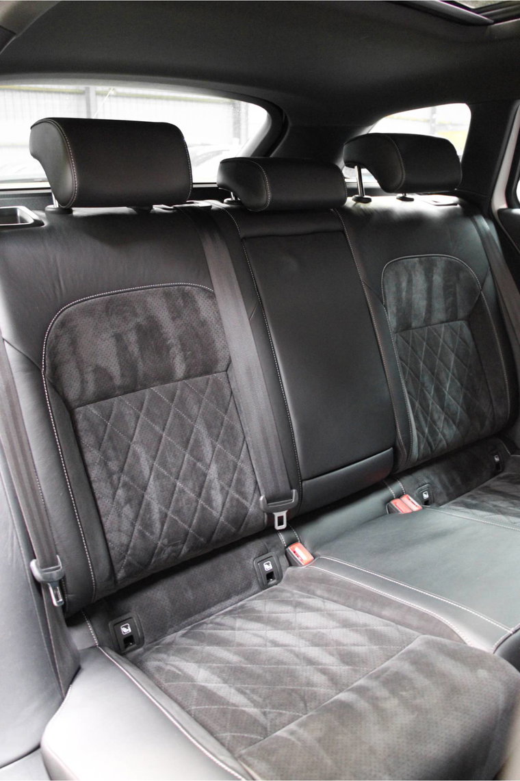 Vehicle Image 36