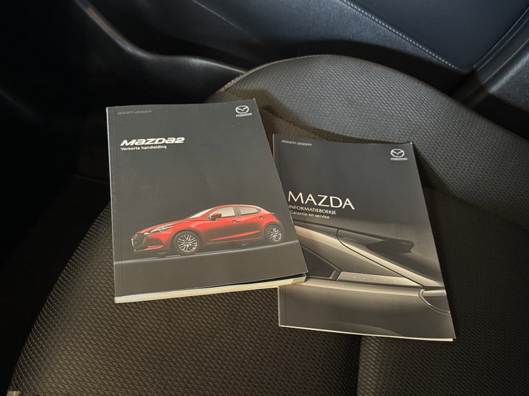 Vehicle Image 11
