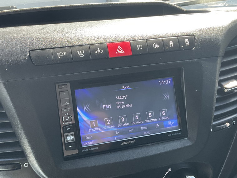 Vehicle Image 32