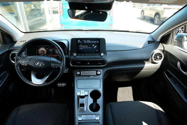 Vehicle Image 13