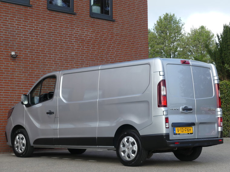 Vehicle Image 24