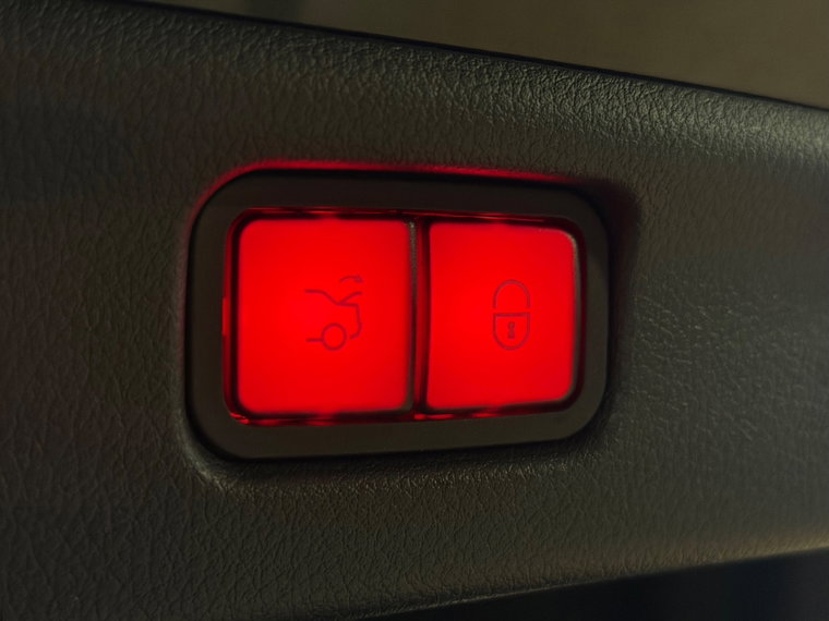Vehicle Image 34