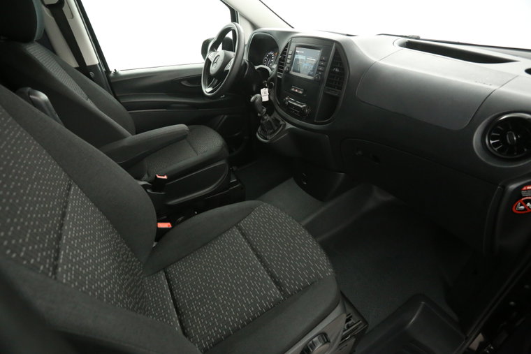 Vehicle Image 24
