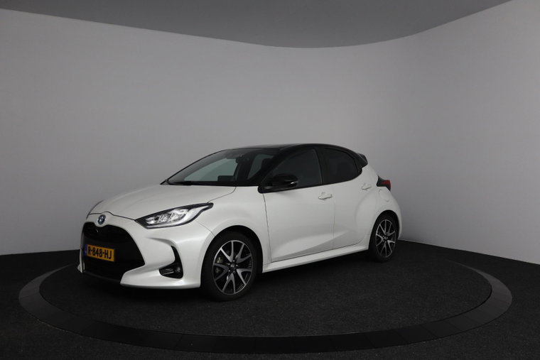 Vehicle Image 4