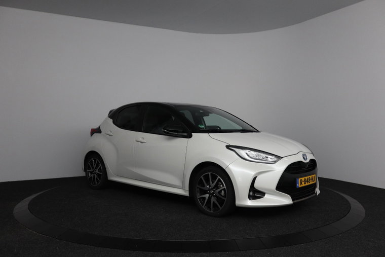 Vehicle Image 6