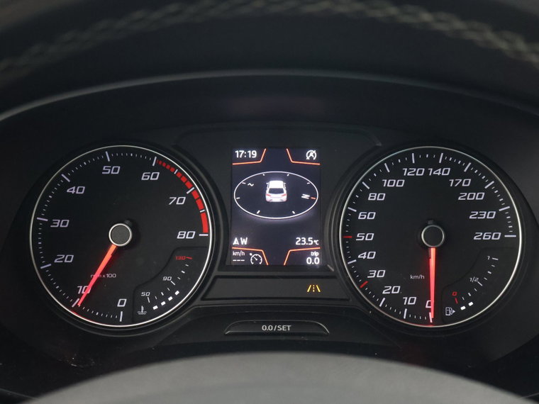 Vehicle Image 24