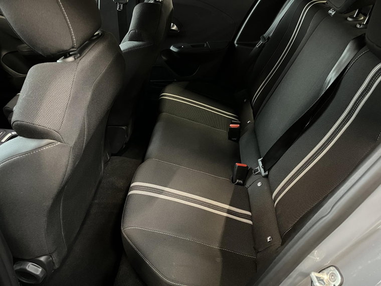 Vehicle Image 23