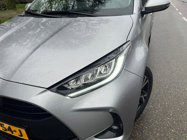 Vehicle Image 15