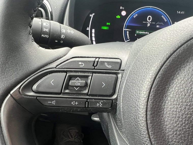 Vehicle Image 29
