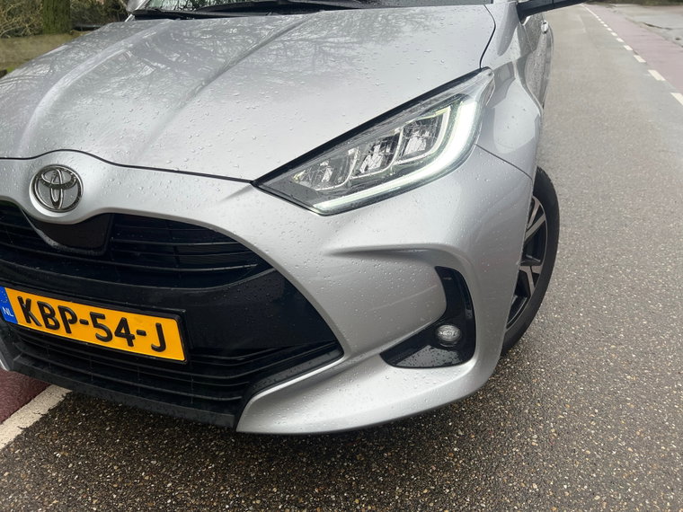 Vehicle Image 10