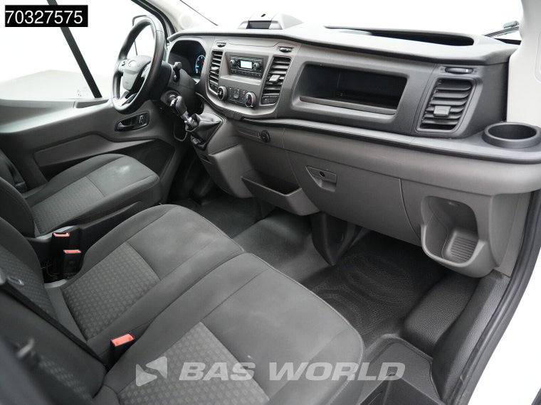 Vehicle Image 18