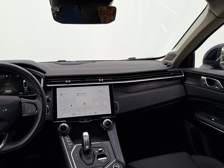 Vehicle Image 23