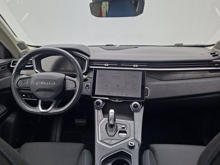 Vehicle Image 29