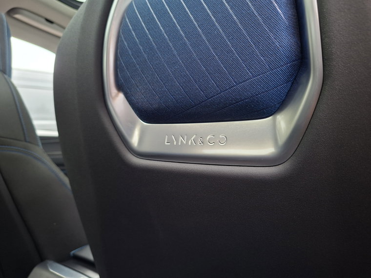 Vehicle Image 32