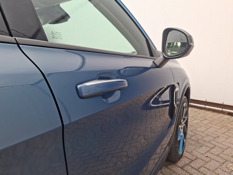 Vehicle Image 33